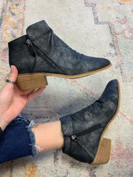 Butternut Boots - Black Metallic