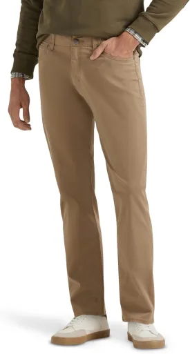 Lee Men's Extreme Motion Straight Taper Jean